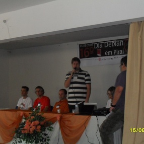 Dia-Debian-2009-Piraí